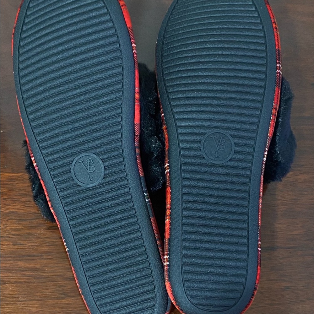 Slippers Size L (9-10) - Picture 5 of 5